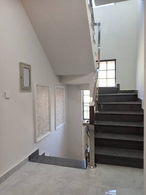 Bahria Town, Phase 8, Double Storey House With 5 Beds With Attached Baths On Investor Rate 44