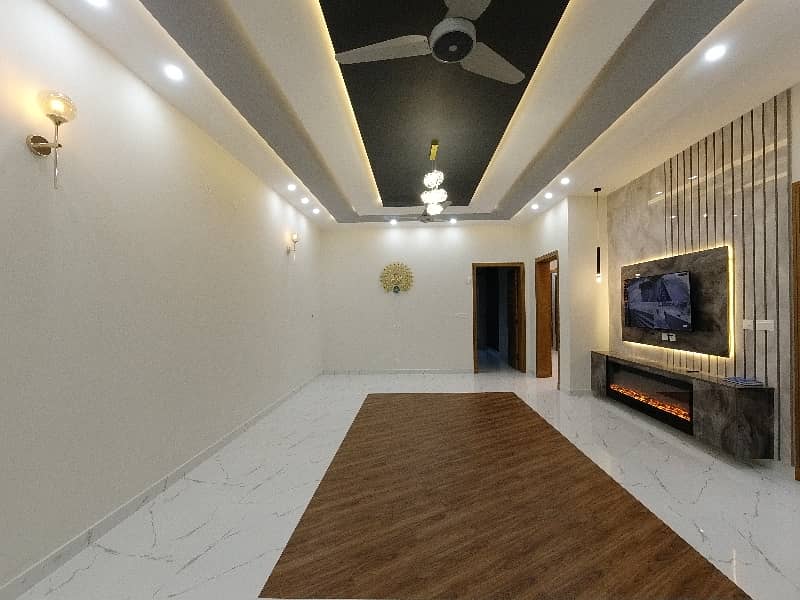 Unoccupied On Excellent Location House Of 10 Marla Is Available For Sale In Bahria Town Rawalpindi 41