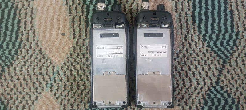 Walkei Talkei Icom made in Japan/Motorola GP2000 made in Malaysia 12