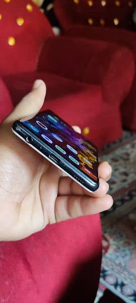Samsung a52 6gb /128gb Non pta back side some scratches 1