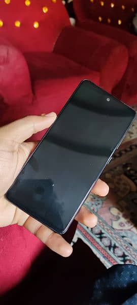 Samsung a52 6gb /128gb Non pta back side some scratches 5