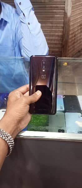 one plus N200 And All stook Available 03162983763 2