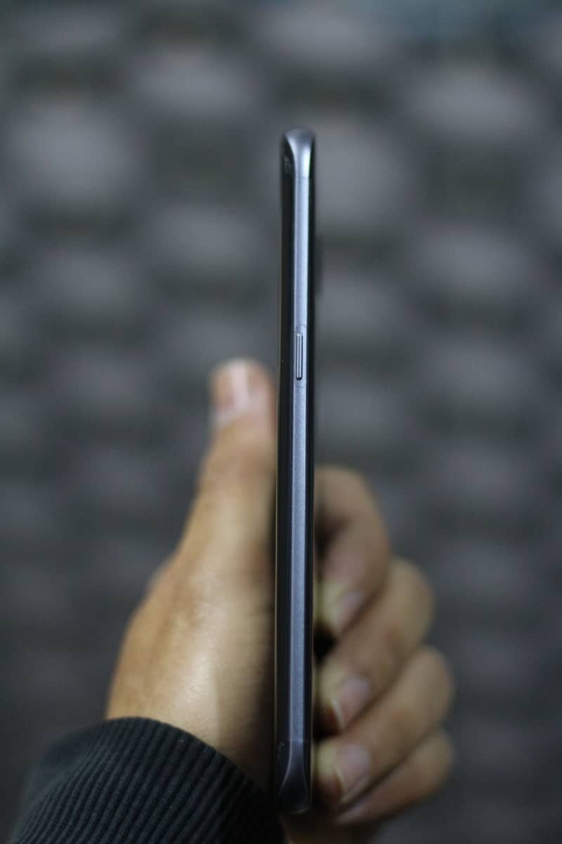 Samsung S7 Edge (Dual Sim Official PTA) 4