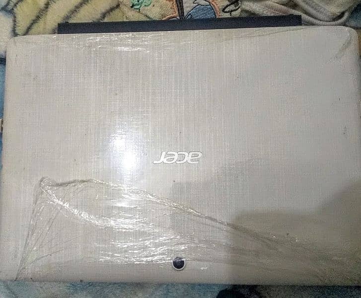 Acer Leptop Touch&Type 3
