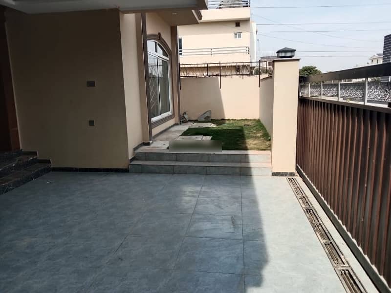 House For rent In Rs. 170000 8