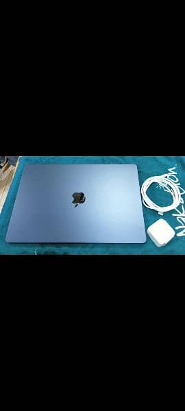 MacBook Air M2 2023 8GB 512GB 15.3" Midnight & Starlight MQKX3 & MQKV3 6