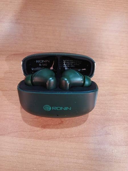 Ronin R-140 Earbuds 4