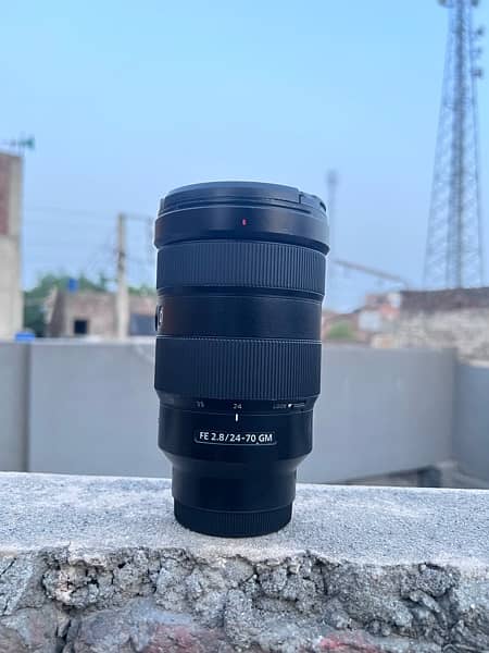 Sony 24 70mm F2.8 G Master Lens 4