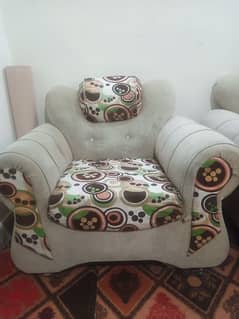 Sofa for sell 0