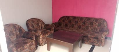 Fully Furnished Portion For Bachelors & Jobians