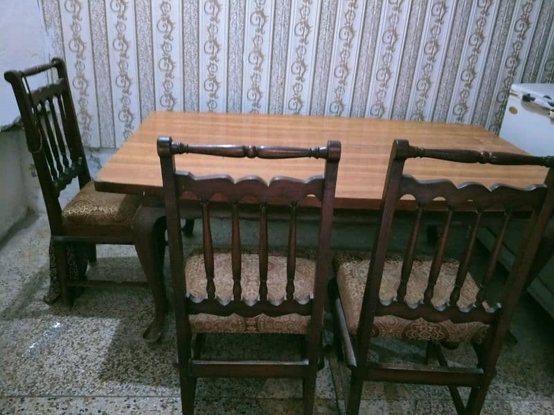 dinning table with 6 wooden chairs 1