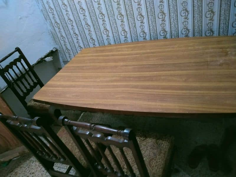 dinning table with 6 wooden chairs 4