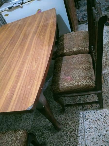 dinning table with 6 wooden chairs 5