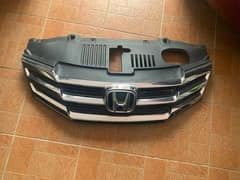 car front grill one month used only . Honda car Grill