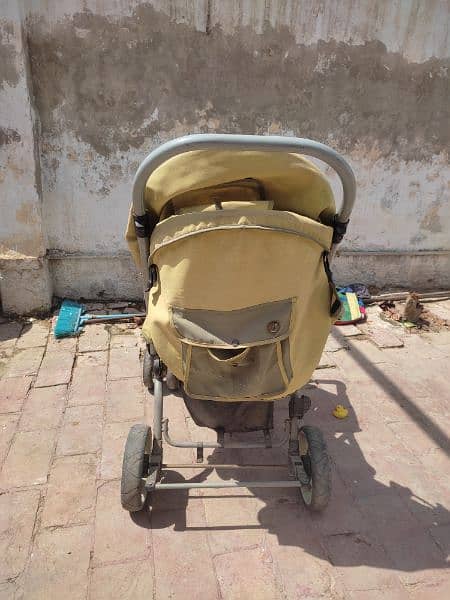 Double Seater Baby Cart/stroller. 1