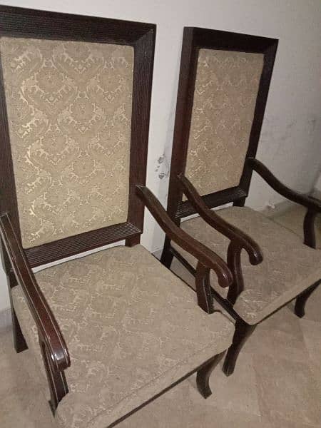 King Size Chair Set 2 chairs like new condition 0