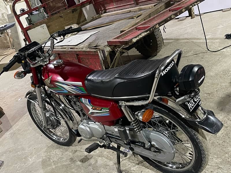 cg 125 very good condition as like new 10