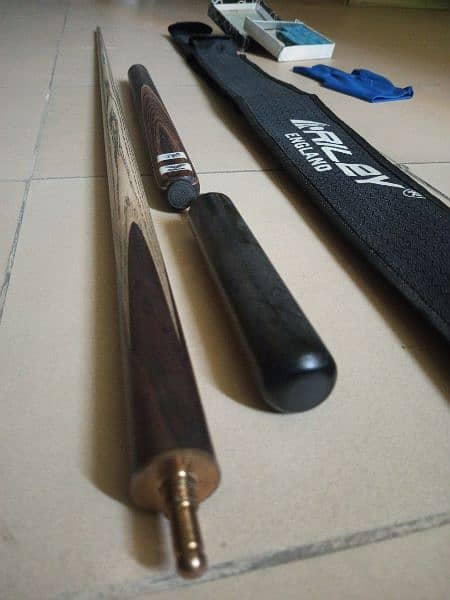 Snooker Cue Almost New 5