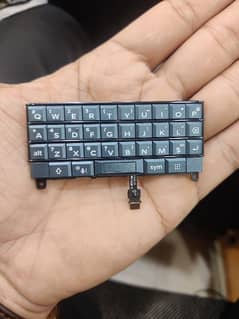 blackberry key2 LE parts 0