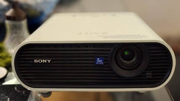 Sony Projector Almost Brand New 6