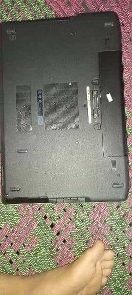 Dell laptop i5 3 generation 6 ram 128 SSD hard latitude 6350 4