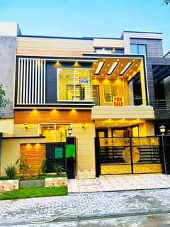 5 Marla House for Sale in Sector D Bahria Town Lahore 0