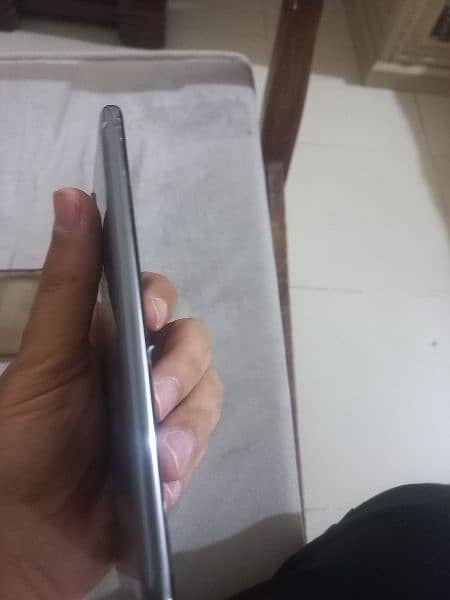 Samsung S20, single sim, non pta, no scratch, excellent condition 1