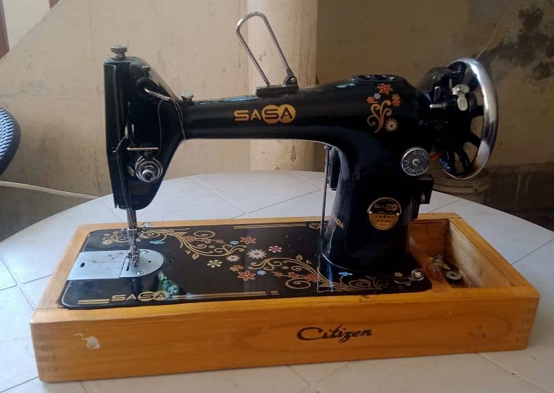 SEWING MACHINE FOR SALE USED 3