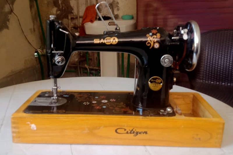 SEWING MACHINE FOR SALE USED 4