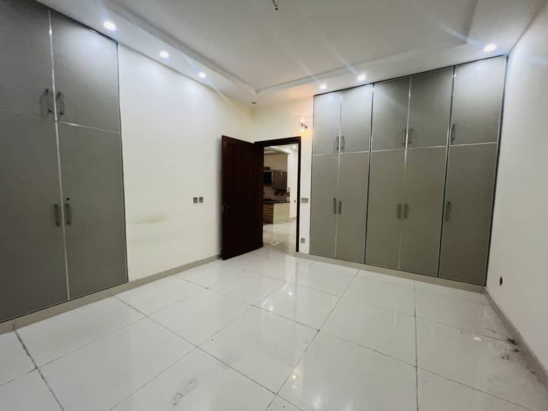 10 Marla Brand New Lower Portion Available For Rent In Canal Garden Near Bahria Town Lahore 2