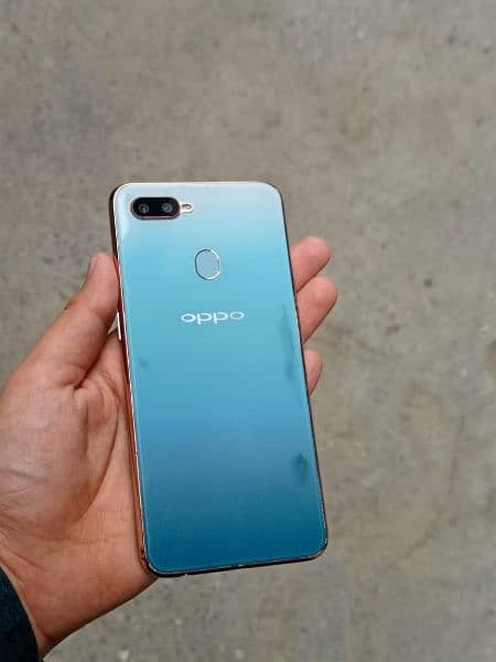 oppo mobile forsale My Whatsapp number 03195943645 6