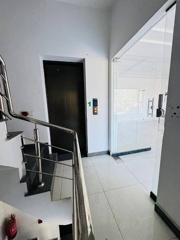 8 Marla floor for rent in DHA Phase 4 6