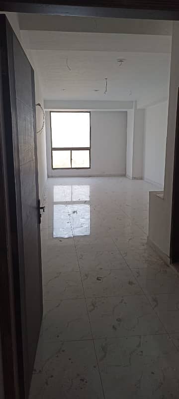 550 Square Feet Office Available For Rent At Al Hafeez Executive Gulberg 8