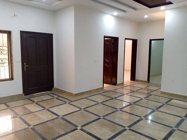 7 BED BEAUTIFUL NEW HOUSE FOR RENT IN JOHAR TOWN 21