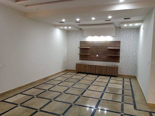 7 BED BEAUTIFUL NEW HOUSE FOR RENT IN JOHAR TOWN 25