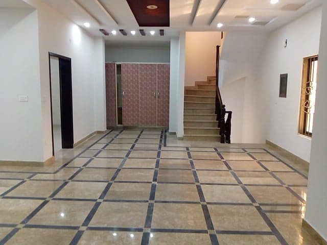 7 BED BEAUTIFUL NEW HOUSE FOR RENT IN JOHAR TOWN 29