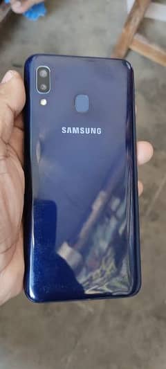 Samsung A20 3/32 4G good condition pta approved
