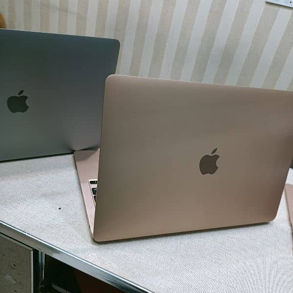 apple MacBook Air 2020 i3 8/256 gold colour 1