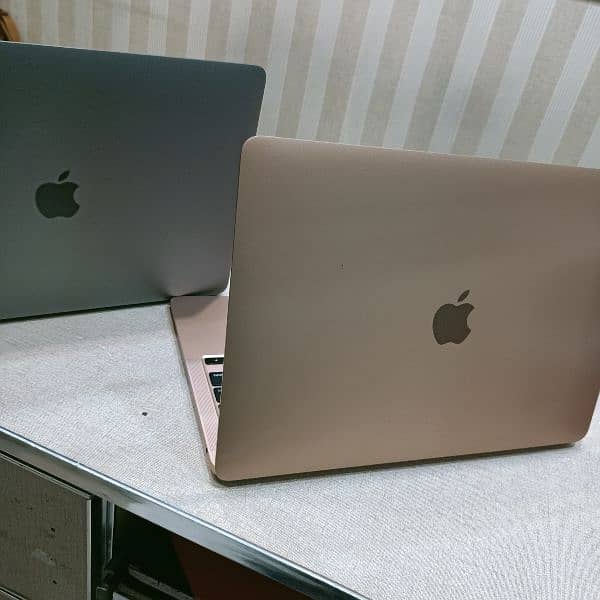 apple MacBook Air 2020 i3 8/256 gold colour 2