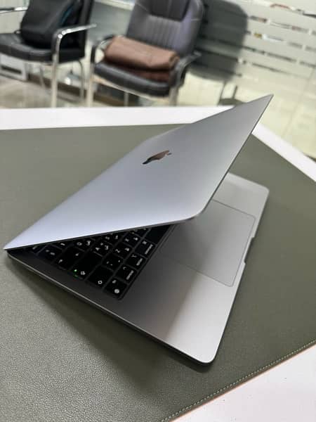 Macbook Pro M1 | Purchased in Nov 2022 7