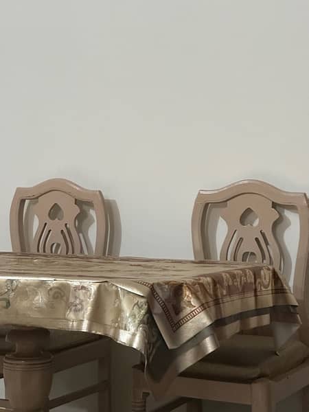 4 Seats Dinning Table Sheesham Wood Dico Paint 1