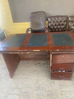 Used office Table with Chairs 0