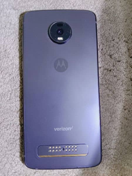 Motorola moto z4  4/128 4