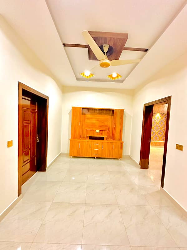 6 Marla Corner Brand New Luxurious House Available For Sale In EE Block Bahria Town Lahore 16