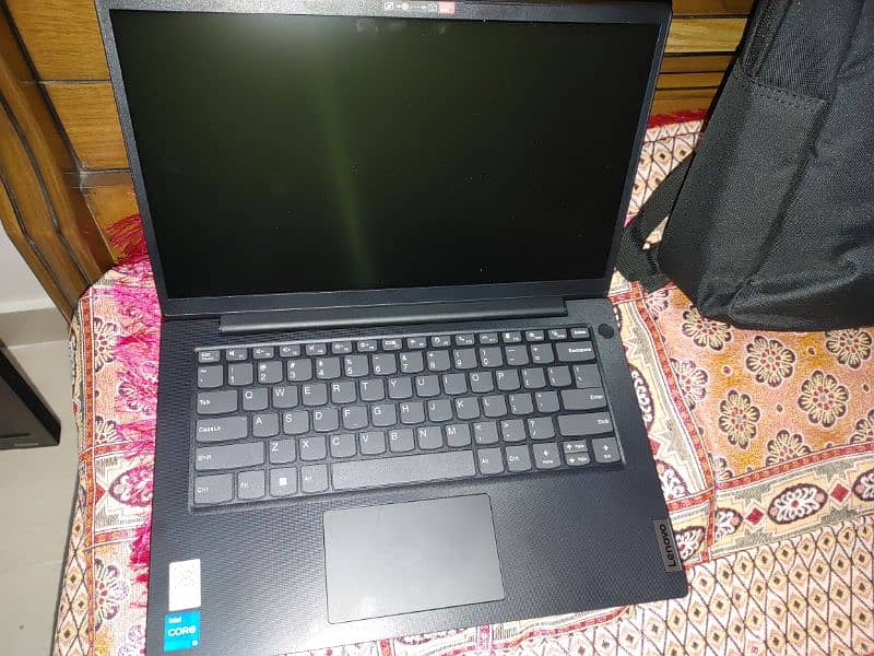 Lenovo Laptop v14 G3 1