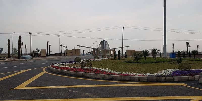 08 MARLA RESIDENTIAL PLOT FOR SALE POSSESSION UTILITY CHARGES PAID LDA APPROVED GAS AVAILABLE IN SOUTHERN BLOCK PHASE 1 BAHRIA ORCHARD LAHORE 8