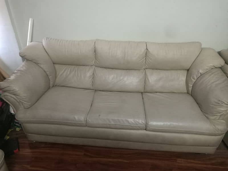 2× 5 seater sofa sets including 2×3 seater and 4×1 seater 2