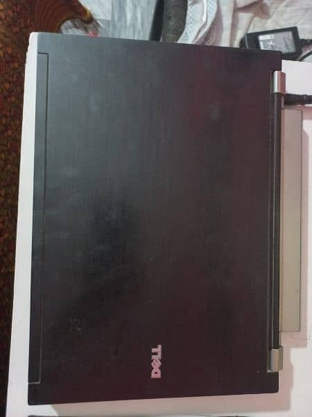 Leptop Latitude E4300 1