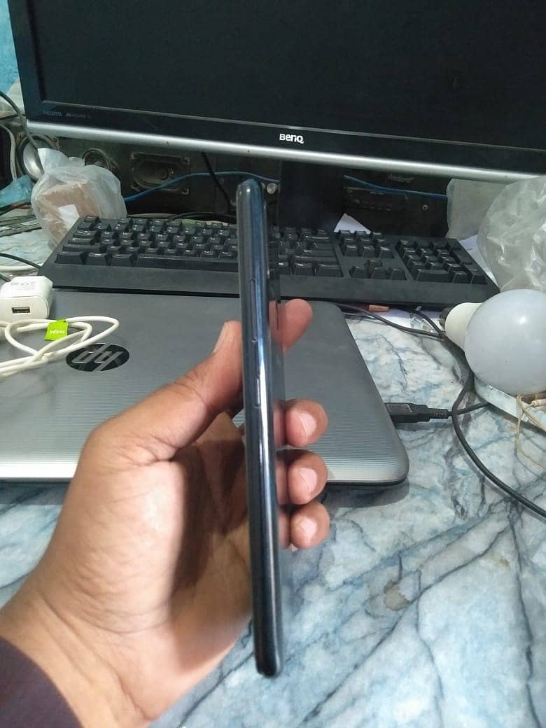 Infinix Hot 10 new condition complete saman 5