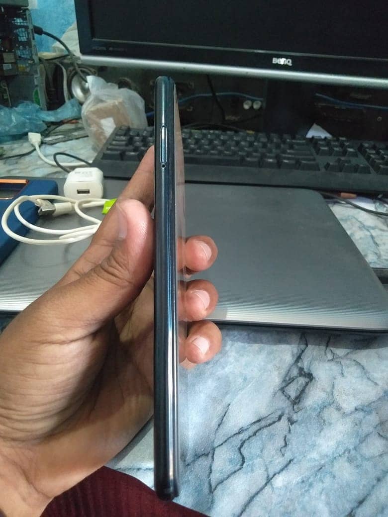 Infinix Hot 10 new condition complete saman 7